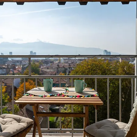Bright 1bdr With Balcony Апартамент София