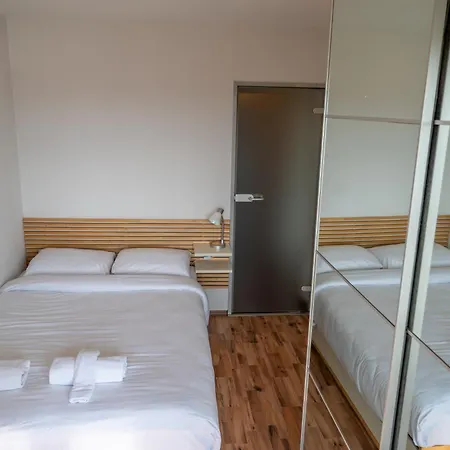 Bright 1bdr With Balcony София
