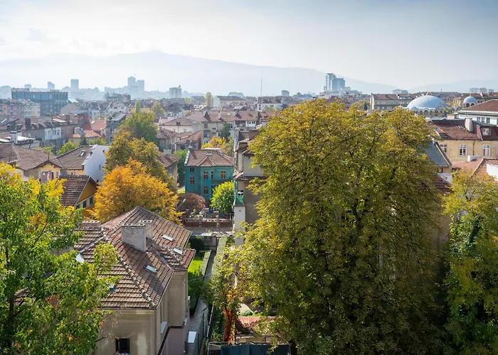 Bright 1bdr With Balcony *